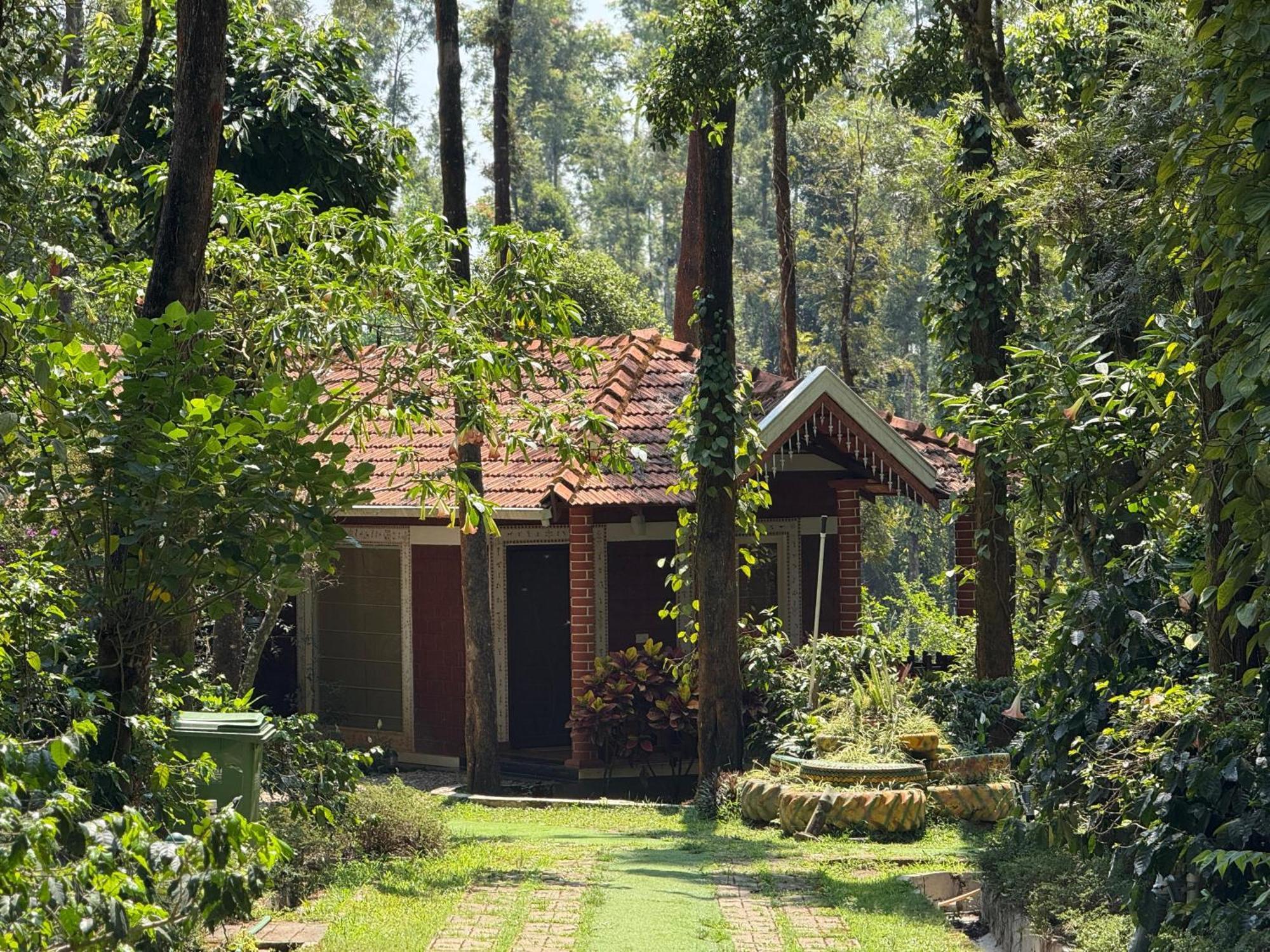 Coffee Grove Resort Chikmagalūr Exterior foto
